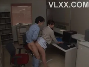 Ở nhà với em dâu