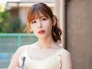 Em gái cùng cha khác mẹ của tôi đã vào nhầm phòng sao?
