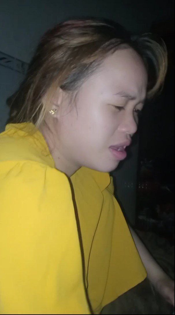 Tôi sẽ dùng một món đồ chơi lớn để em gái tôi thủ dâm.